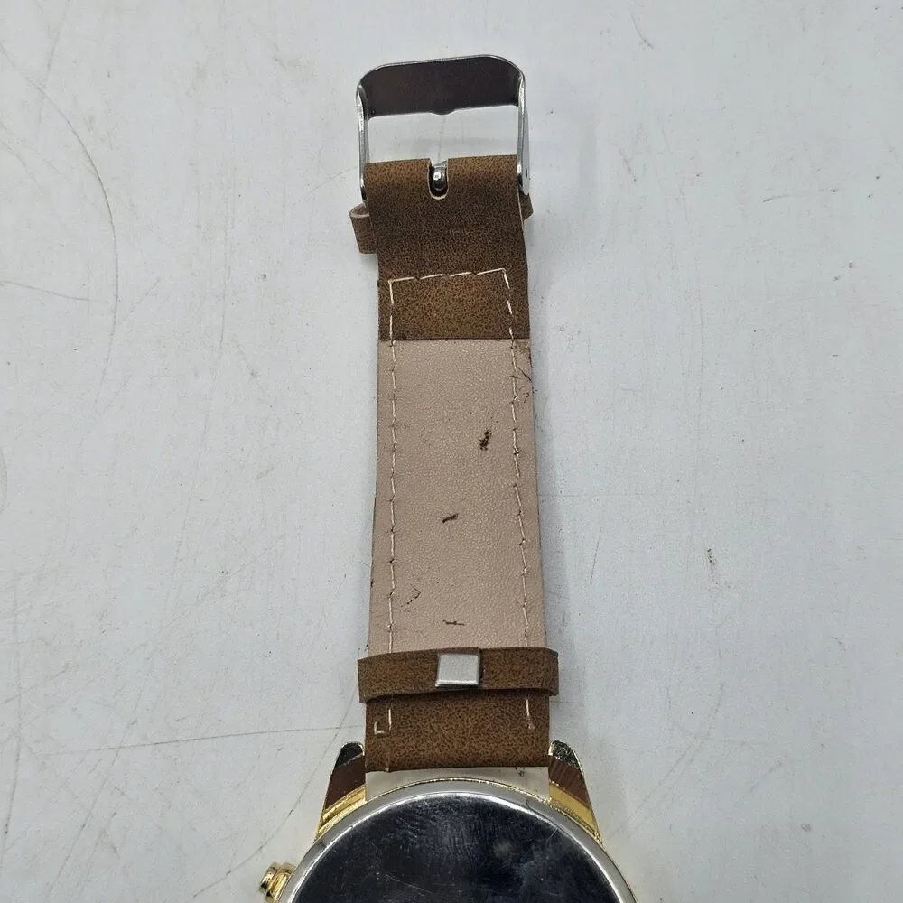 Geneva Mens Watch Brown Leather Band Runs Great
